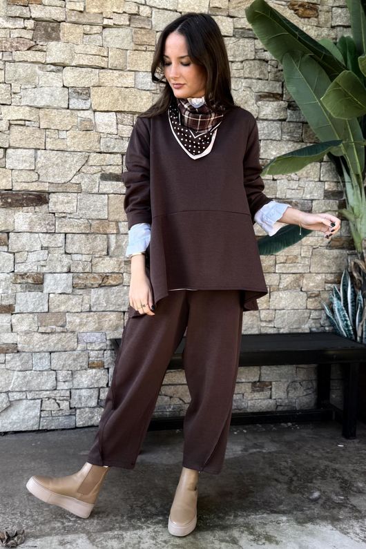 Sola Smart Tech Split Back Peplum Top Chocolate /15=